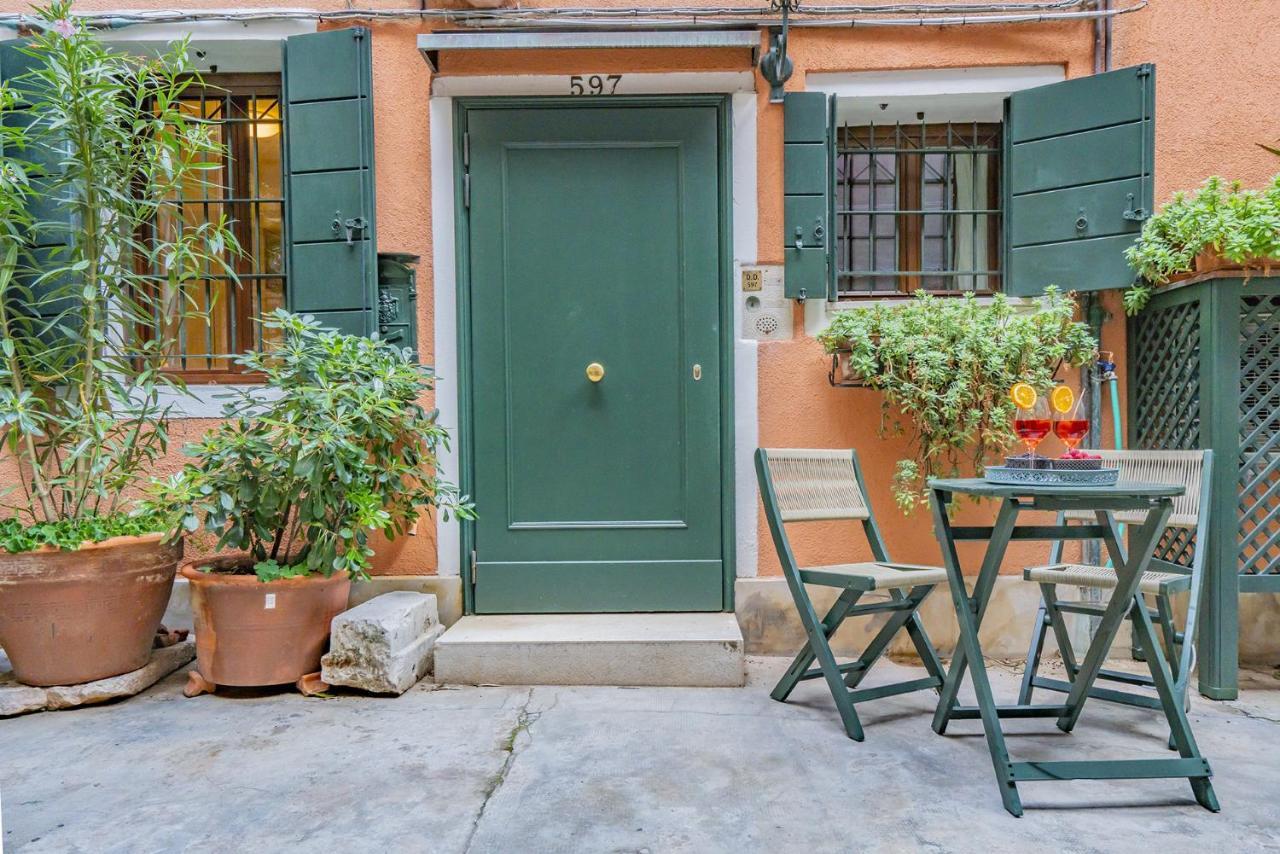 Lo Squero 1 The Secret Courtyard In Dorsoduro Venedig